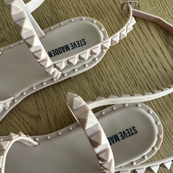 Steve Madden jelly sandals size 8 women’s - Picture 2 of 2